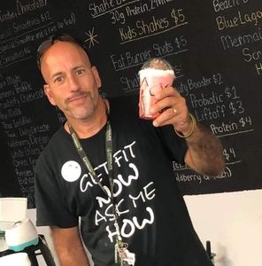 Meet your Posher, Alex